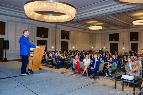 mobile - carousel-hero-element image-0