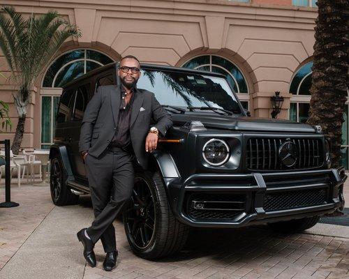 mobile - carousel-hero-element image-3